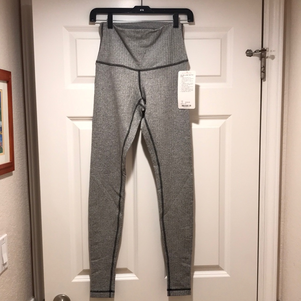 NWT Lululemon wunder under pant roll down size 6